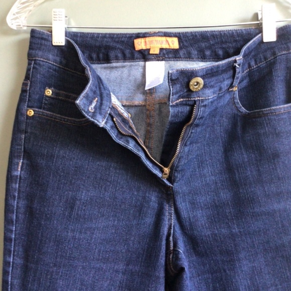 Ladies skinny stretch dark blue jeans. Sz 6 with 28.5” inseam - Picture 11 of 13